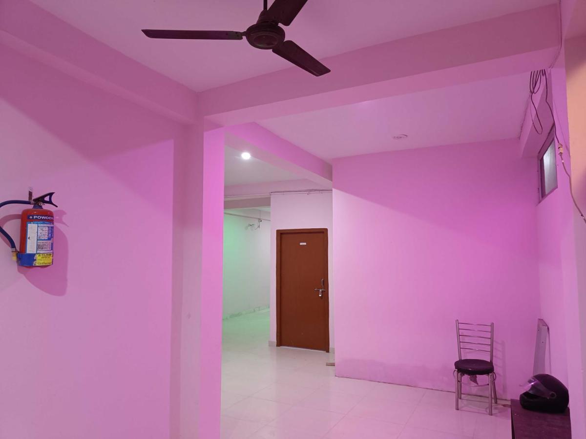 Oyo Pandey Ji Guesthouse Горакхпур Екстер'єр фото